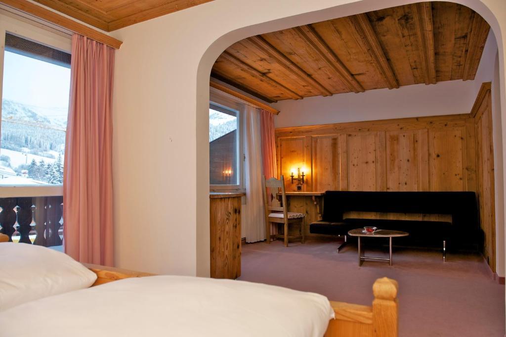 Hotel Restaurant Chesa Flims Exterior foto