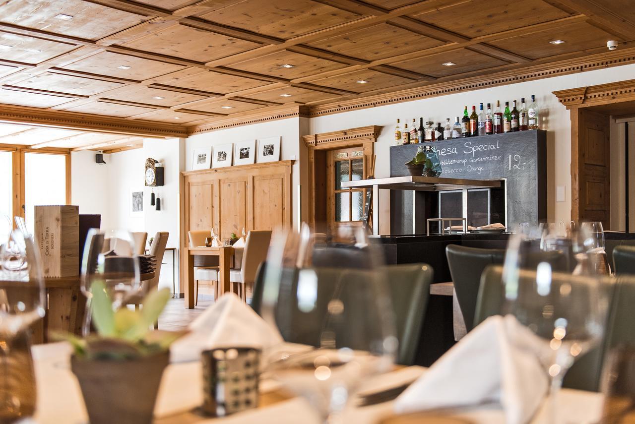 Hotel Restaurant Chesa Flims Exterior foto